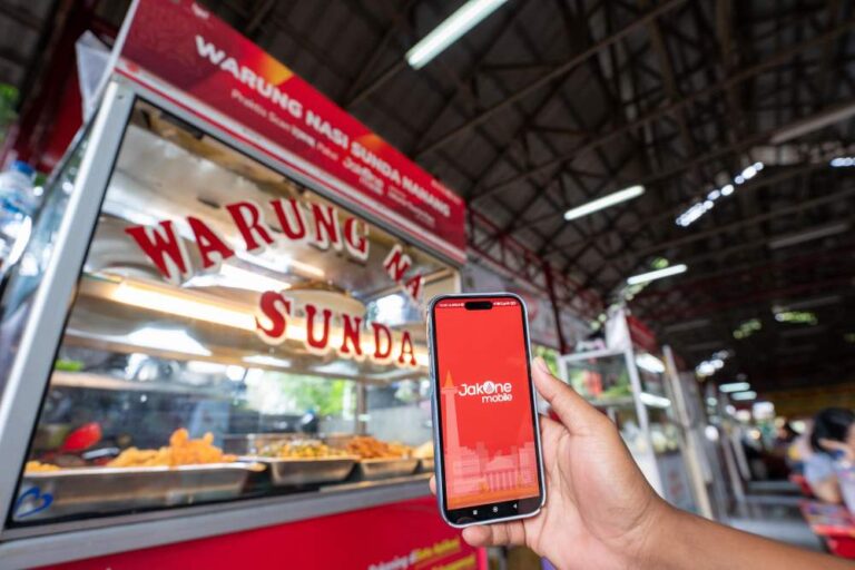 Hingga akhir Desember 2024, total kredit dan pembiayaan Bank DKI tumbuh 2,26% menjadi Rp53,18 triliun
