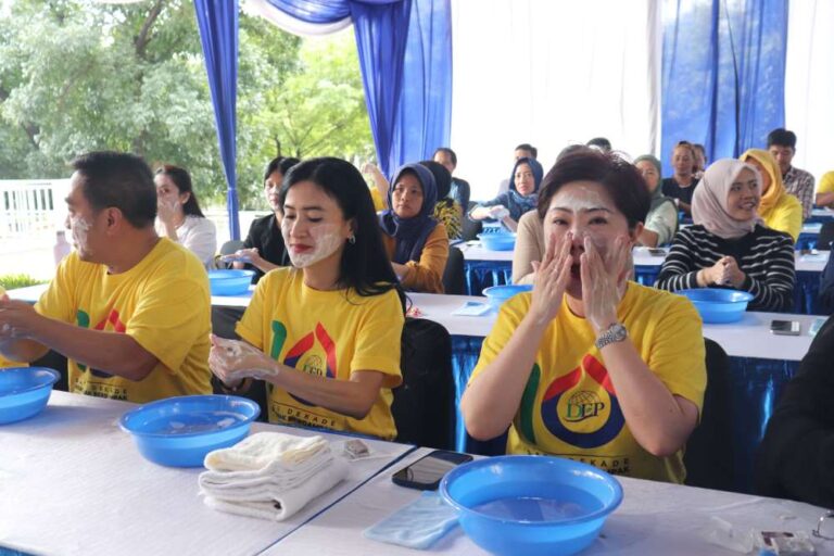 DEP Clean and Glow: Cuci Muka Serempak Terbanyak