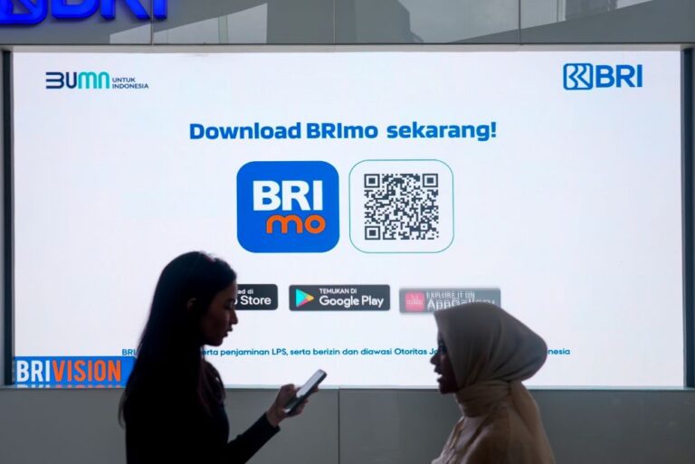PT Bank Rakyat Indonesia (Persero) Tbk telah menyiapkan uang tunai sebesar Rp32,8 triliun