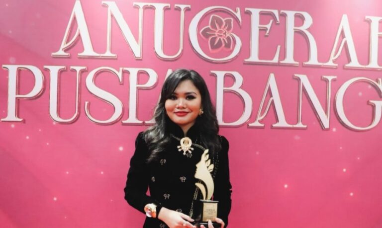 Cahaya Manthovani
