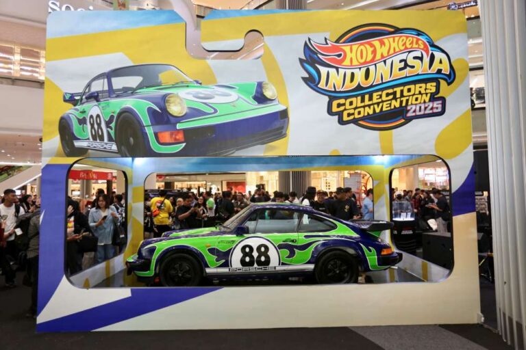 Hot Wheels Convention Car 2025